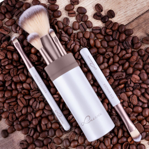 Make-Up-Pinsel-Set – 5-Teilig + Pinselköcher Mit Smart-Halter – LUVIA Daily & Travel Schminkpinsel-Set Für Foundation, Puder & Lidschatten – Perfekt Für Reisen & Unterwegs – Coffee Elegance/Perlmutt - Image 4